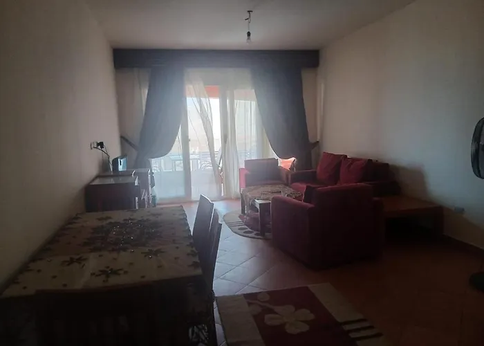 Alpesi faház Elegant 2br Porto Sokhna Family Ajn-Szuhna